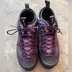 Arc’teryx Acrux FL GTX approach shoes, women’s 8.5